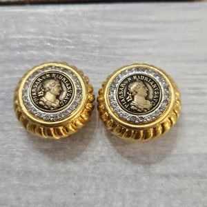 Vintage Vogue Bijoux Piarsar N Hadrianvsavg Coin ClipOn Earrings Goldtone